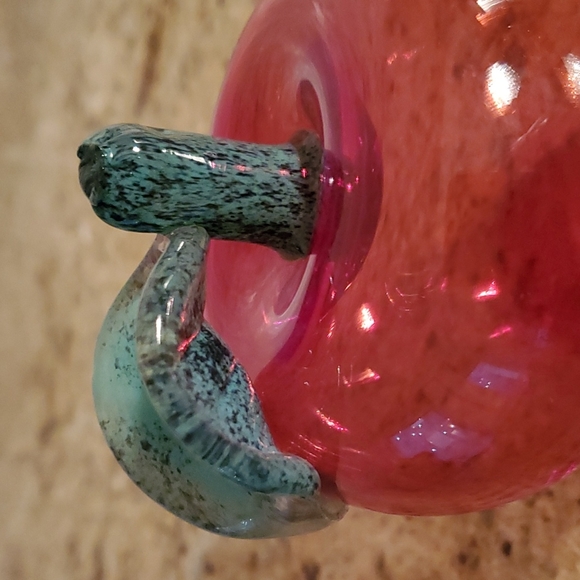 Handmade apple art glass - Picture 5 of 7